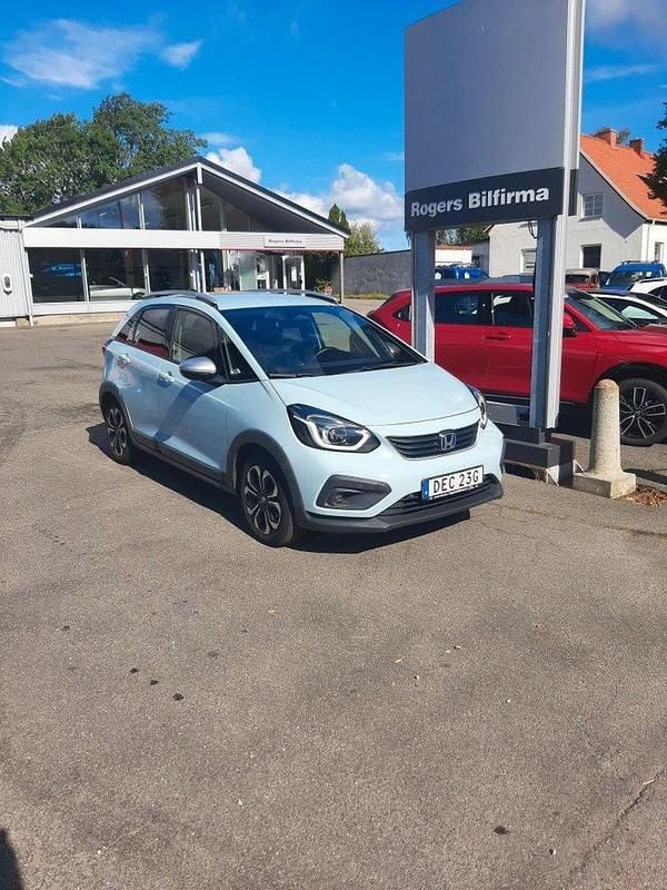 Mörkblå (blå) Begagnad 2020 Honda Jazz Halvkombi | 229 900 kr (Dyr) - Bild 1/4