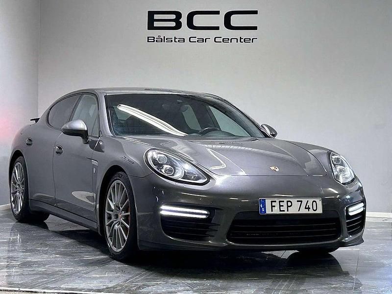 Begagnad Porsche Panamera 441 HK (324 kW) 2013 Mörkgrå Halvkombi