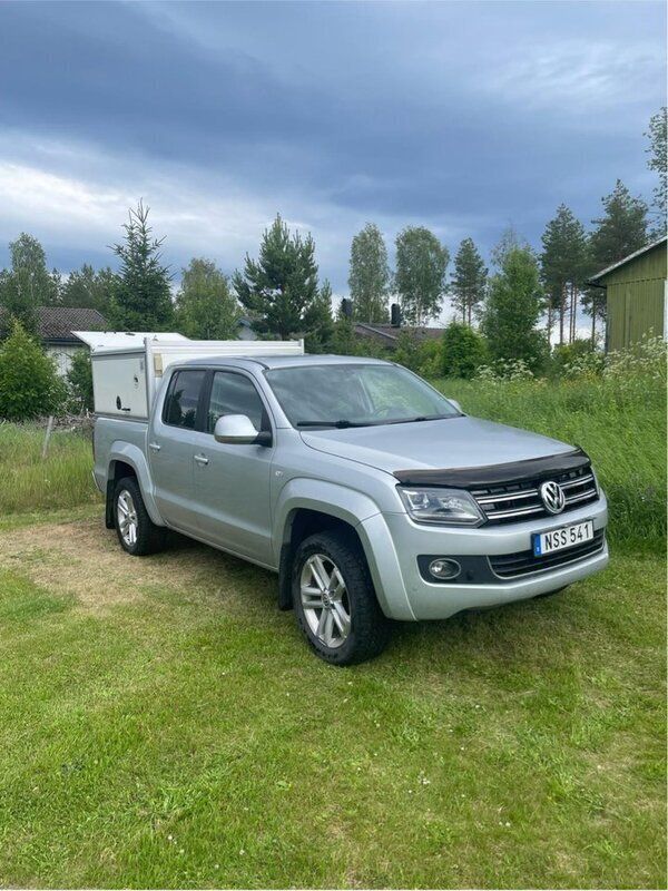 Silver Begagnad 2015 VW Amarok Highline Pickup | 150 000 kr (Bra pris) - Bild 1/4