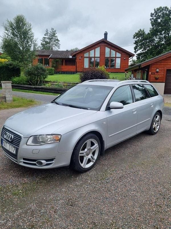 Silver Begagnad 2007 Audi A4 Comfort Kombi | 35 000 kr (Marknadspris) - Bild 1/4