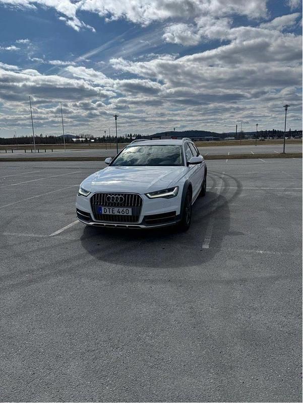 Vit Begagnad 2017 Audi A6 Allroad Kombi | 235 000 kr (Marknadspris) - Bild 1/4