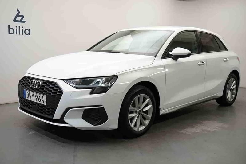 Vit Begagnad 2021 Audi A3 Sportback Halvkombi | 249 900 kr - Bild 1/1