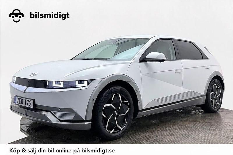 Vit Begagnad 2023 Hyundai Ioniq 5 Comfort SUV | 379 900 kr (Marknadspris) - Bild 1/3