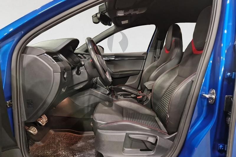 Begagnad Skoda Octavia RS 220 HK (161 kW) 2014 Blå Halvkombi