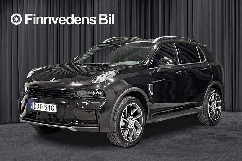 Svart Begagnad 2024 Lynk & Co 01 SUV | 344 800 kr (Marknadspris) - Bild 1/4