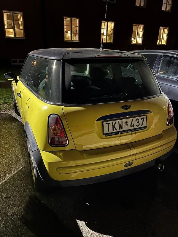 Begagnad Mini Cooper 116 HK (85 kW) 2002 Halvkombi