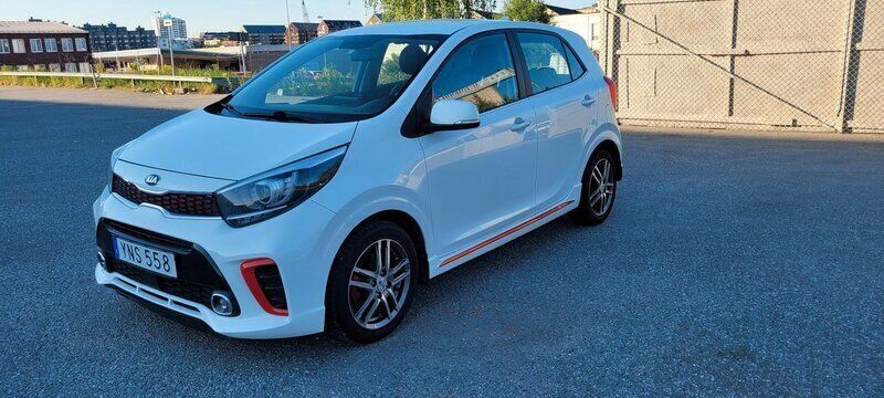 Vit Begagnad 2018 Kia Picanto Play Halvkombi | 89 900 kr (Marknadspris) - Bild 1/4