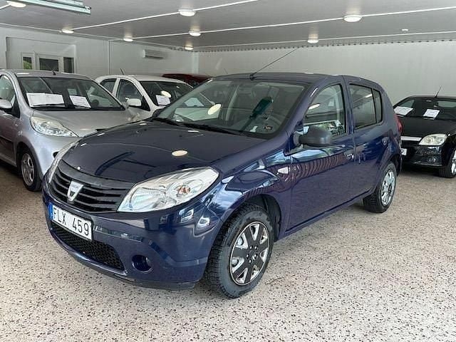 Blå Begagnad 2010 Dacia Sandero Halvkombi | 36 000 kr - Bild 1/4