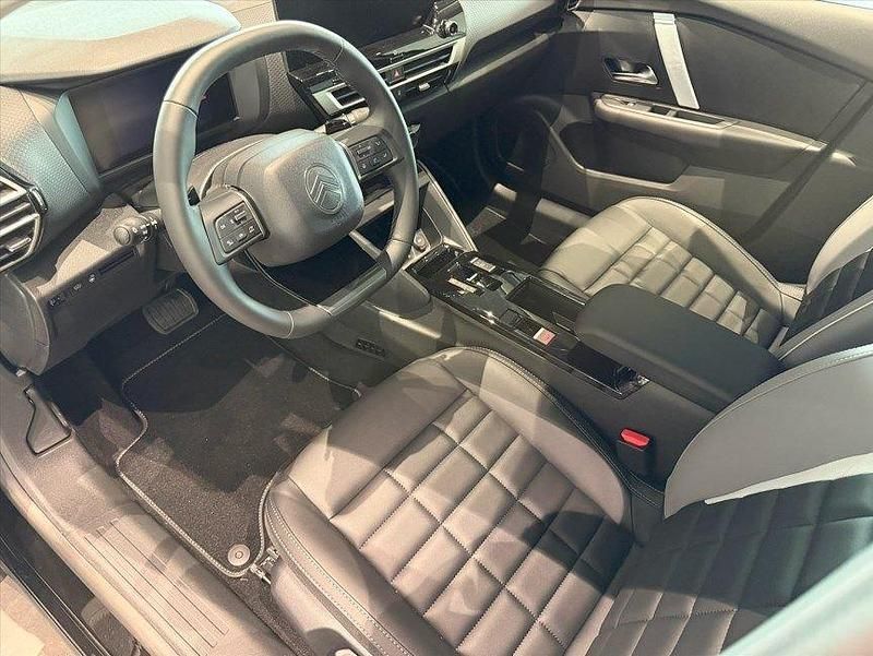 Ny Citroën C4 136 HK (100 kW) 2025 Svart perla nera Halvkombi