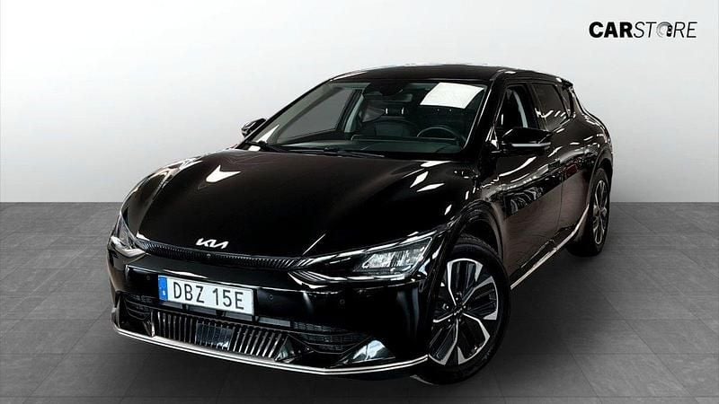 Svart (black) Begagnad 2022 Kia EV6 2 SUV | 309 900 kr - Bild 1/4