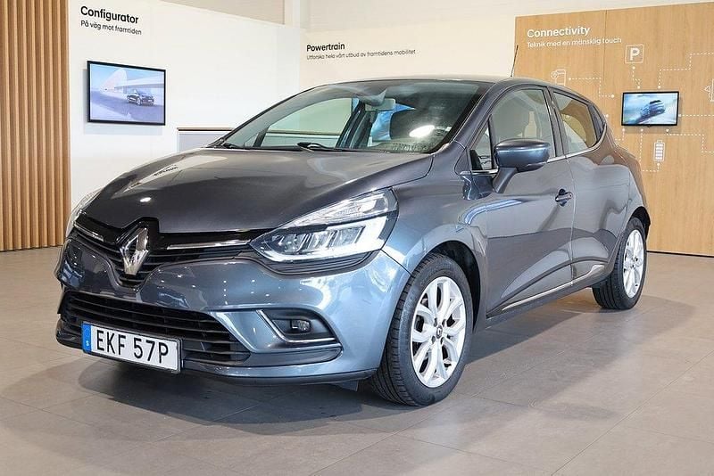 Grå Begagnad 2019 Renault Clio IV Intens Halvkombi | 99 800 kr (Marknadspris) - Bild 1/3