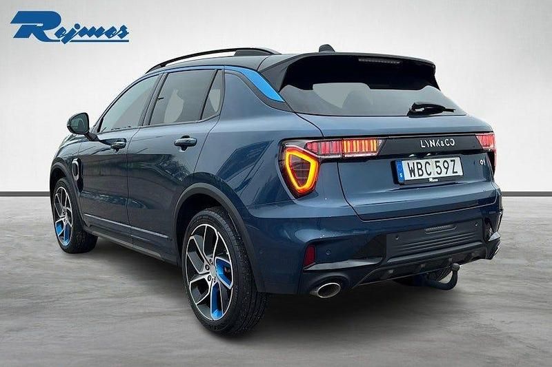 Begagnad Lynk & Co 01 180 HK (132 kW) 2023 Blå SUV