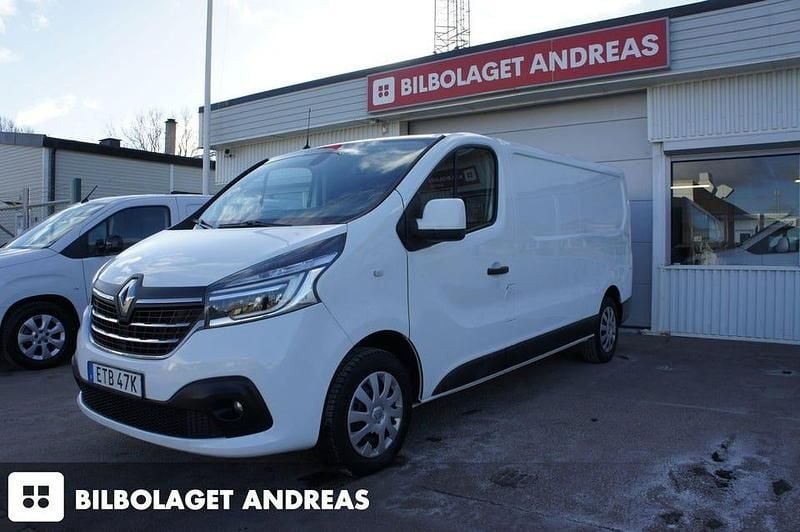 Vit Begagnad 2021 Renault Trafic Minibuss | 179 900 kr (Superpris) - Bild 1/4
