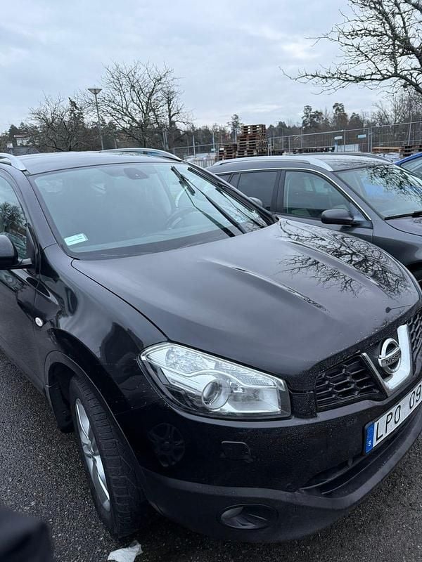 Begagnad 2011 Nissan Qashqai +2 SUV | 59 000 kr (Bra pris) - Bild 1/4