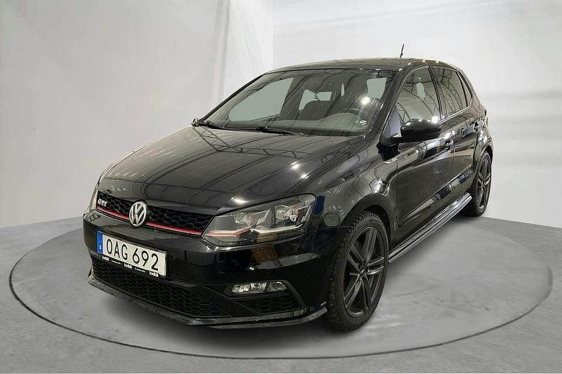 Svart Begagnad 2016 VW Polo GTI | 149 800 kr (Marknadspris) - Bild 1/4