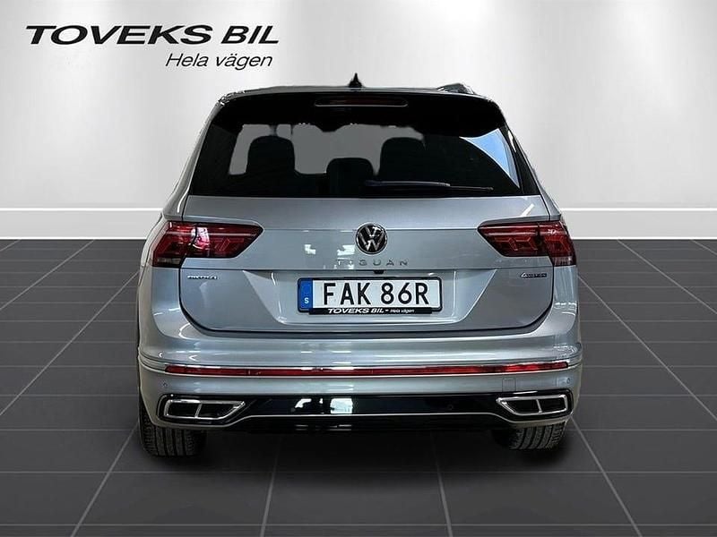 Begagnad VW Tiguan Allspace R-line 190 HK (139 kW) 2022 Silver SUV