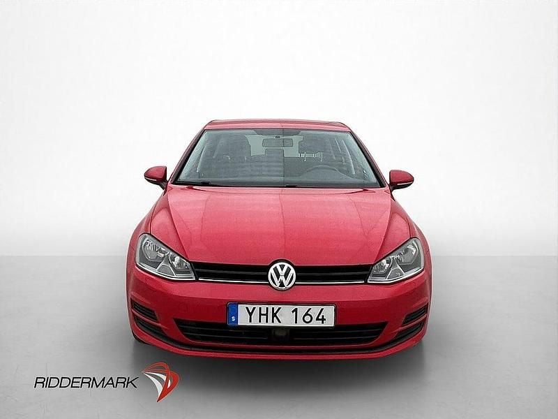 Begagnad VW Golf VII 110 HK (80 kW) 2016 Röd Halvkombi