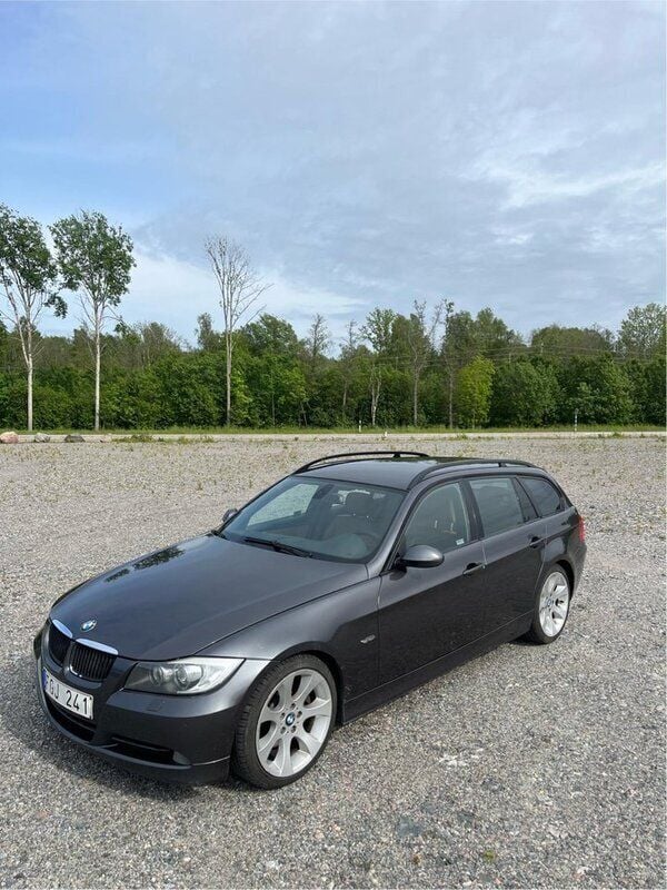 Grå Begagnad 2008 BMW 325 M Sport Kombi | 82 000 kr (Superpris) - Bild 1/4
