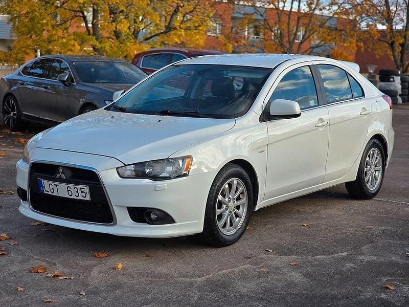 Okänd Begagnad 2011 Mitsubishi Lancer Sportback Halvkombi | 57 500 kr (Marknadspris) - Bild 1/4