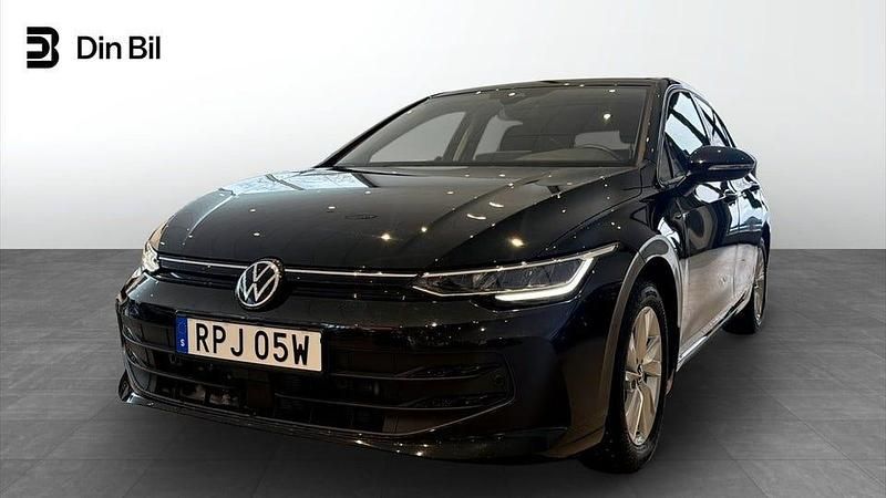 Begagnad VW Golf VIII Life 150 HK (110 kW) 2025 Svart Kombi