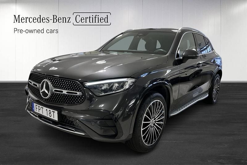 Begagnad Mercedes GLC300e AMG 2023 Svart SUV