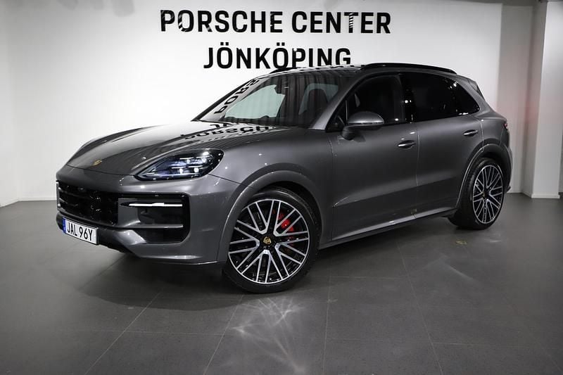 Grå Begagnad 2023 Porsche Cayenne S SUV | 1 199 000 kr - Bild 1/4