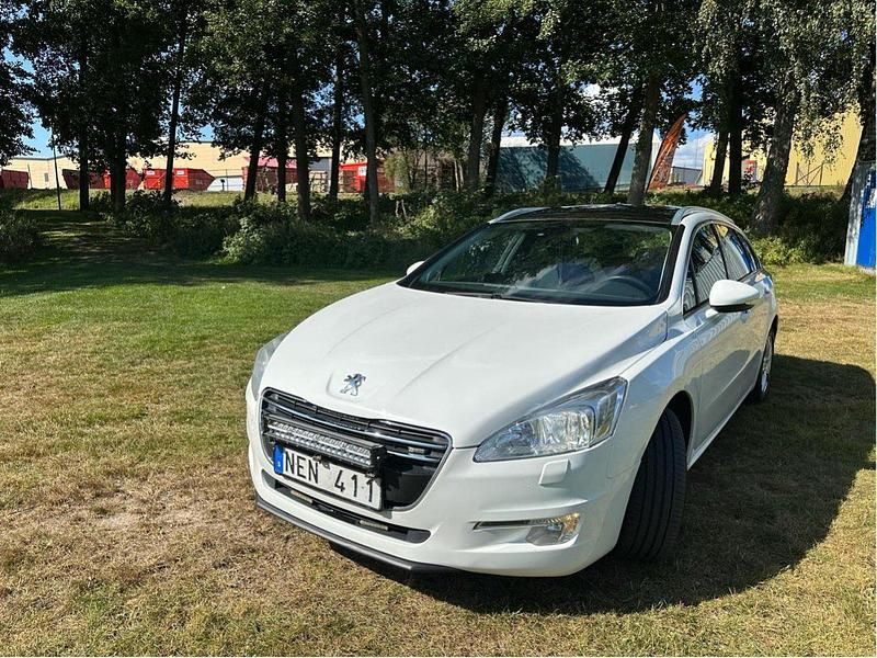 Vit Begagnad 2012 Peugeot 508 Kombi | 39 900 kr (Superpris) - Bild 1/4