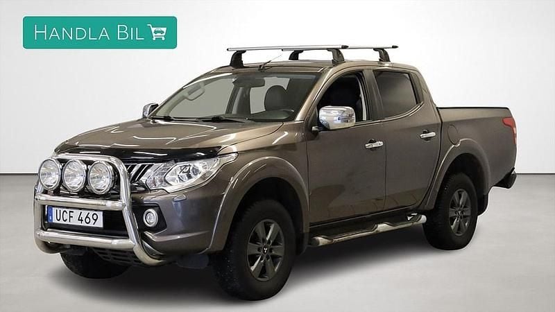Begagnad Mitsubishi L200 2016 Brun Pickup