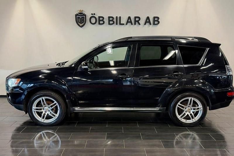 Begagnad Mitsubishi Outlander 156 HK (114 kW) 2012 Svart SUV