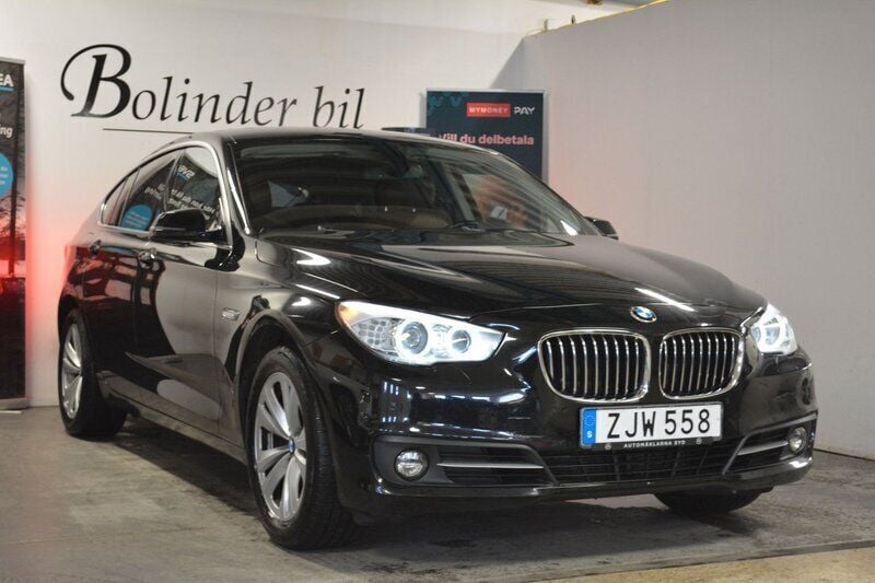 Svart Begagnad 2015 BMW 520 Gran Turismo Halvkombi | 149 800 kr - Bild 1/4