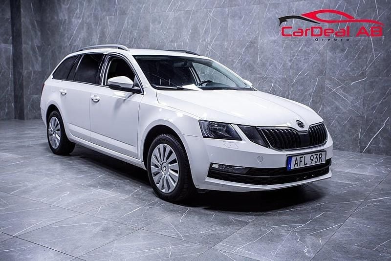 Vit Begagnad 2019 Skoda Octavia Kombi | 119 800 kr (Bra pris) - Bild 1/4