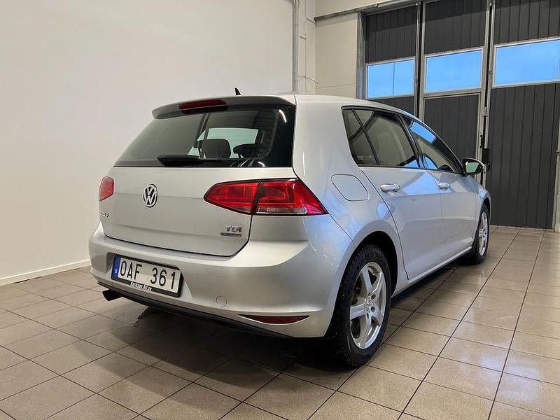 Begagnad VW Golf VII 105 HK (77 kW) 2014 Silver