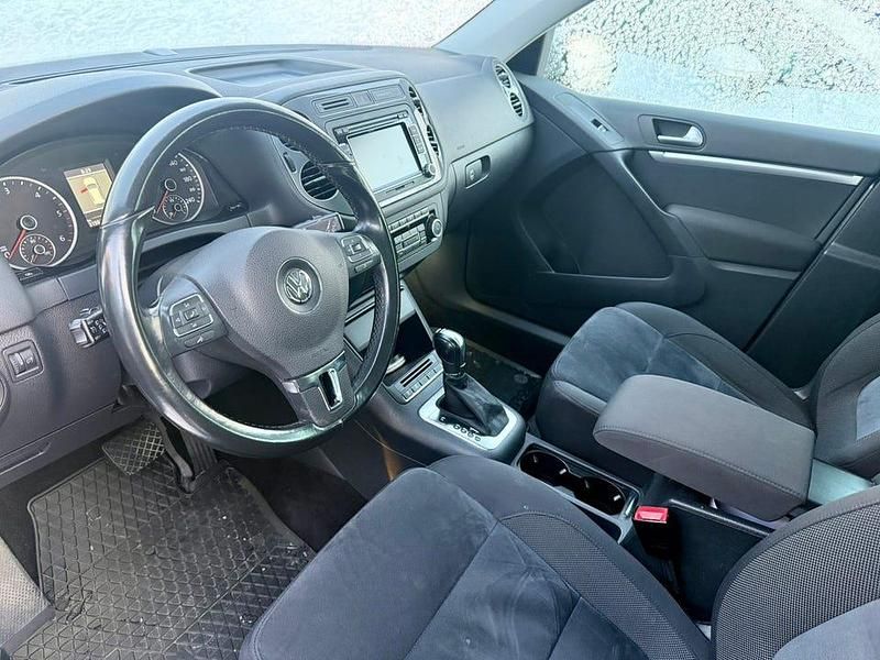 Begagnad VW Tiguan 140 HK (102 kW) 2012 Metallic SUV