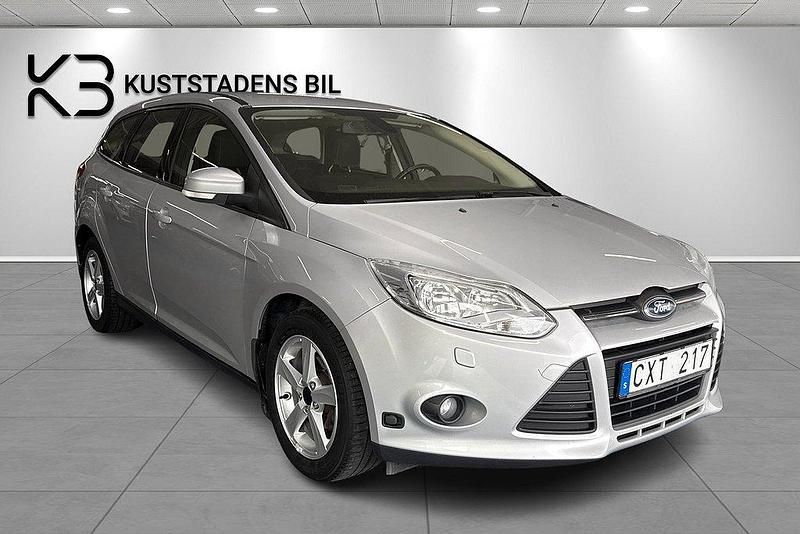 Grå Begagnad 2011 Ford Focus Trend Kombi | 59 900 kr - Bild 1/4