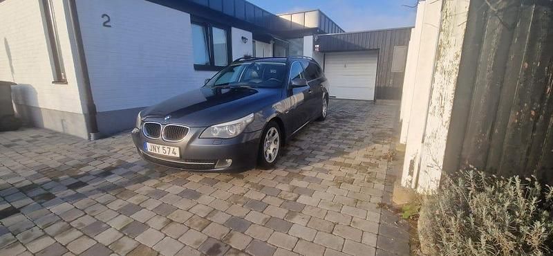 Begagnad 2009 BMW 520 Kombi | 52 000 kr (Lite dyr) - Bild 1/4