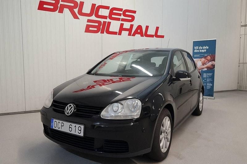 Svart Begagnad 2006 VW Golf V Trendline Halvkombi | 62 900 kr (Lite dyr) - Bild 1/4