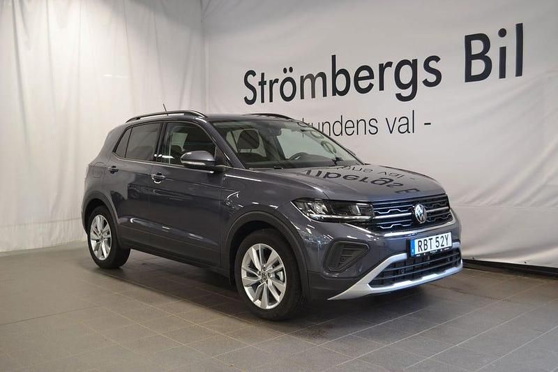 Grå Ny 2025 VW T-Cross Life SUV | 337 000 kr (Marknadspris) - Bild 1/4