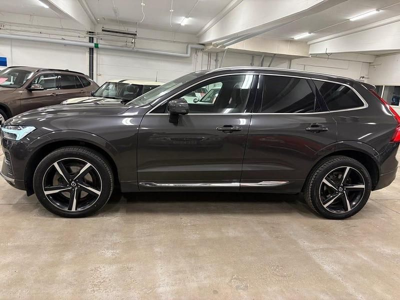 Begagnad Volvo XC60 Inscription 197 HK (144 kW) 2022 Grå SUV