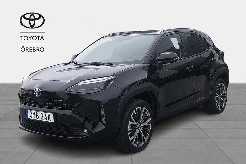 Svart Begagnad 2022 Toyota Yaris Cross Edition SUV | 284 900 kr (Bra pris) - Bild 1/3