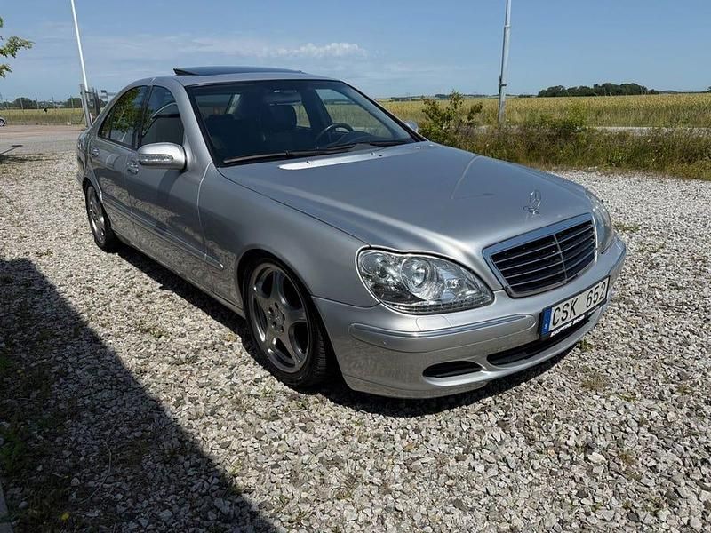 Begagnad Mercedes S320 204 HK (150 kW) 2005 Silver Sedan