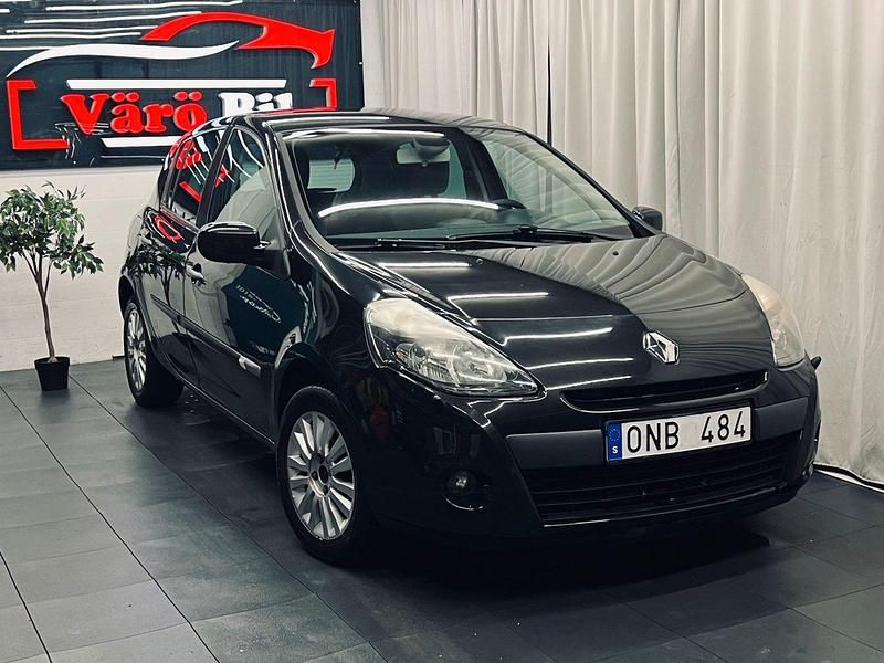 Svart Begagnad 2010 Renault Clio R.S. Halvkombi | 39 900 kr (Lite dyr) - Bild 1/4