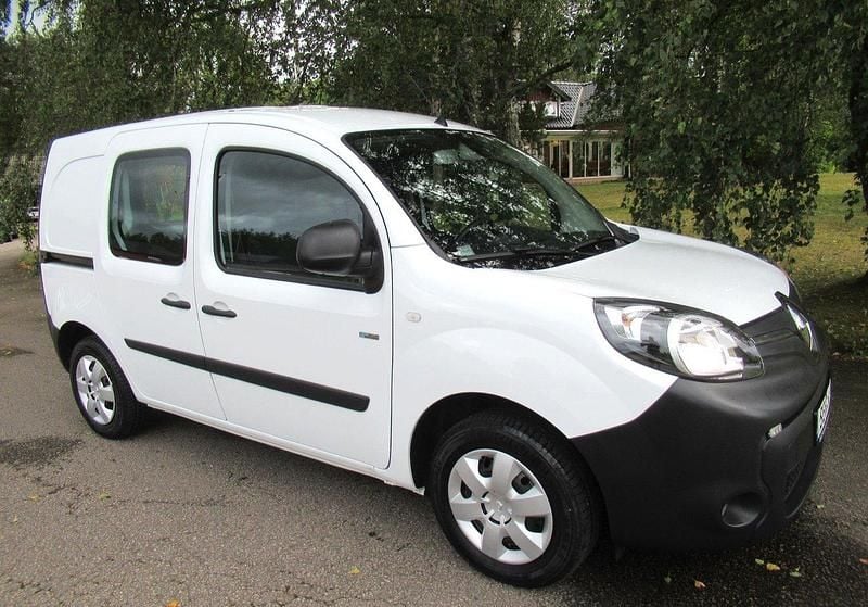 Vit Begagnad 2021 Renault Kangoo Minibuss | 122 500 kr (Marknadspris) - Bild 1/4