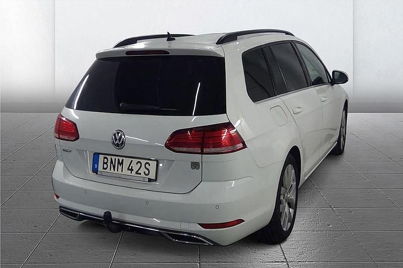 Begagnad VW Golf VIII GT 150 HK (110 kW) 2020 Vit Kombi