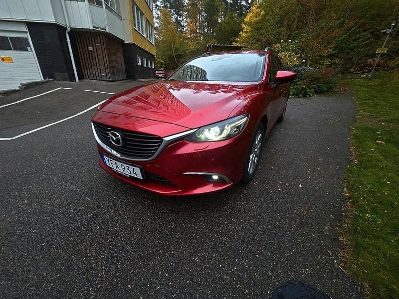 Röd Begagnad 2017 Mazda 6 Kombi | 98 500 kr (Superpris) - Bild 1/4