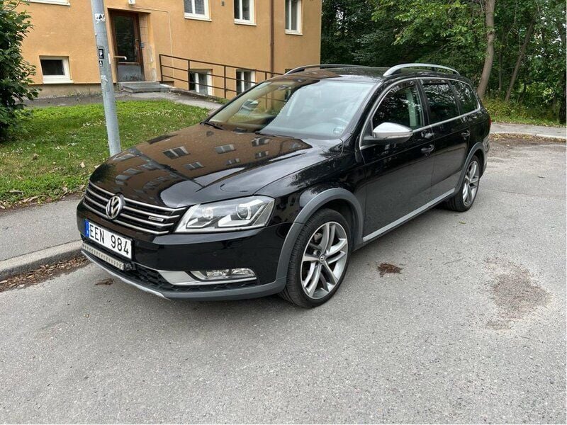 Svart Begagnad 2013 VW Passat Alltrack Kombi | 79 000 kr (Bra pris) - Bild 1/4