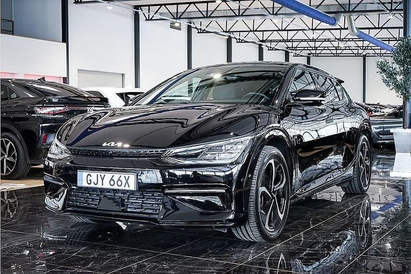 Svart Begagnad 2022 Kia EV6 SUV | 394 500 kr (Marknadspris) - Bild 1/4