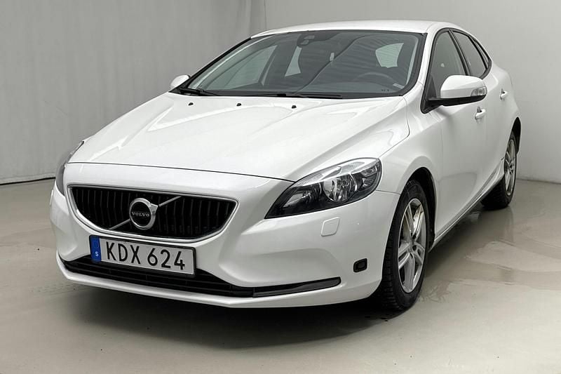 Begagnad Volvo V40 120 HK (88 kW) 2017 Vit
