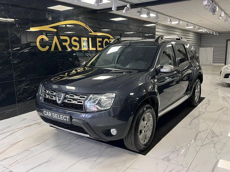 Mörkgrå (grå) Begagnad 2015 Dacia Duster SUV | 99 900 kr (Marknadspris) - Bild 1/4