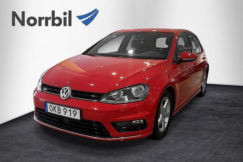 Begagnad VW Golf VII R-line 150 HK (110 kW) 2016 Röd Halvkombi