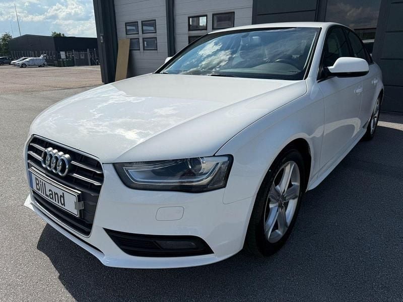 Vit Begagnad 2013 Audi A4 Comfort Sedan | 79 900 kr (Marknadspris) - Bild 1/4